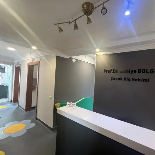 Pediatric dental clinic 2